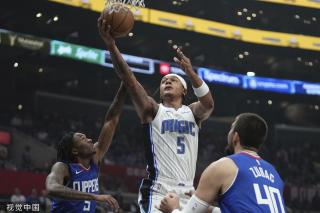 将其逼入角 将其逼入角