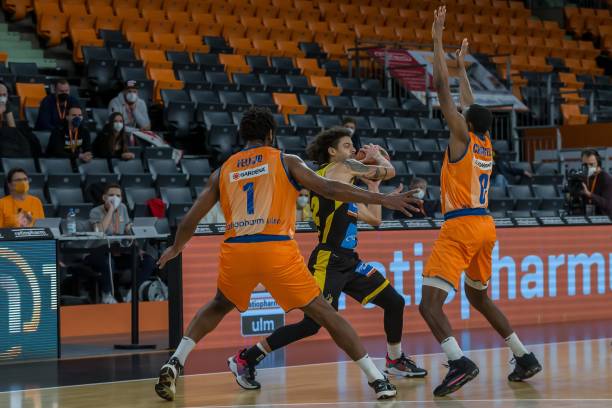 的防守密度 的防守密度