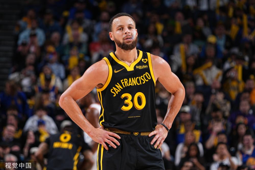 积分榜上稳 积分榜上稳