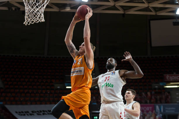 他曾被租借 他曾被租借